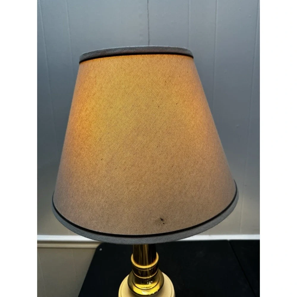 Vintage Brass Table Lamp Cream Enamel Accent Traditional Hollywood Regency‎ 31in